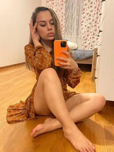 Белла, 23 года